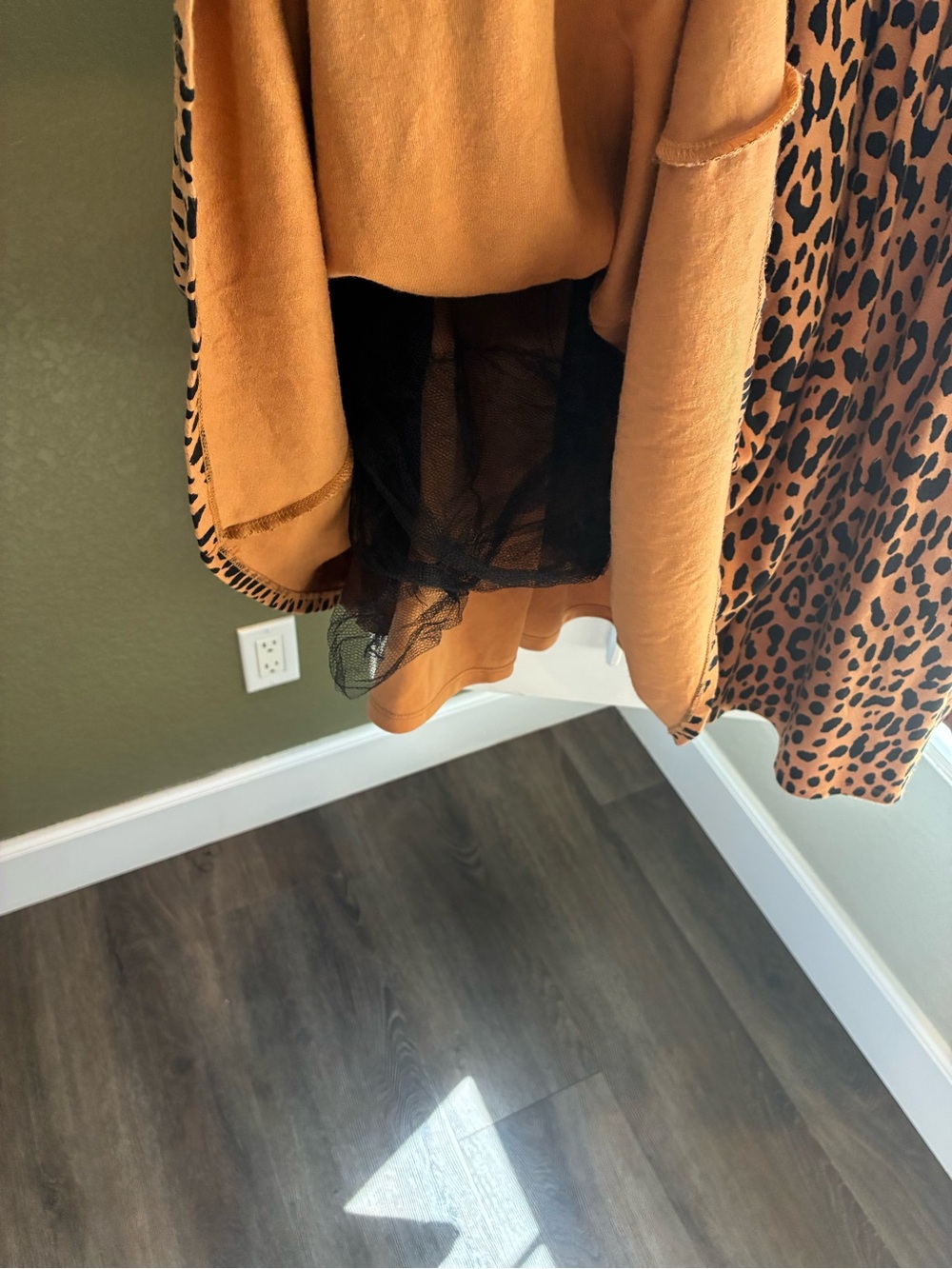 torrid by Betsy Johnson Tan & Black Leopard-Print Square Neck Midi Dress - Picture 10 of 16